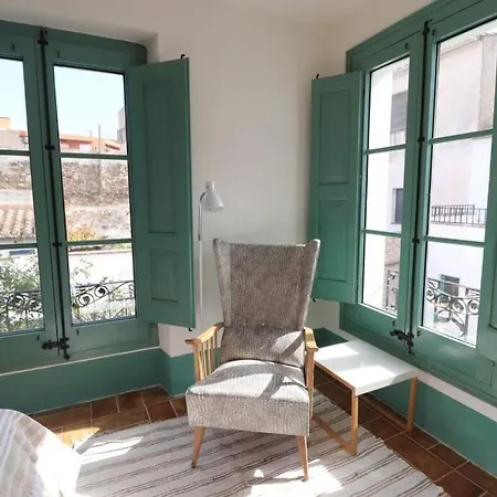 Casa De Estilo Mediterraneo-la Casa Del Mercat Holiday home Palafrugell